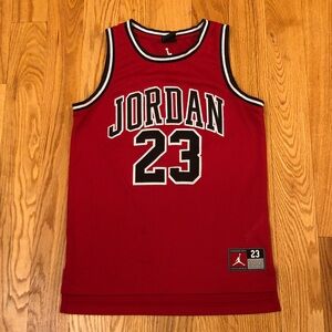 Jordan Brand Kids Red Jordan 23 Basketball Jersey Size Medium (10-12)